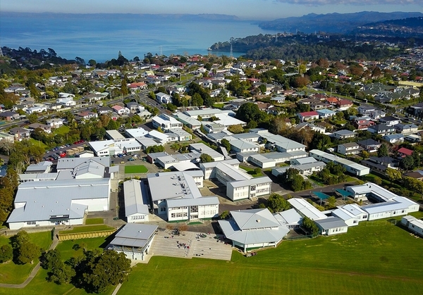LYNFIELD COLLEGE - AUCKLAND